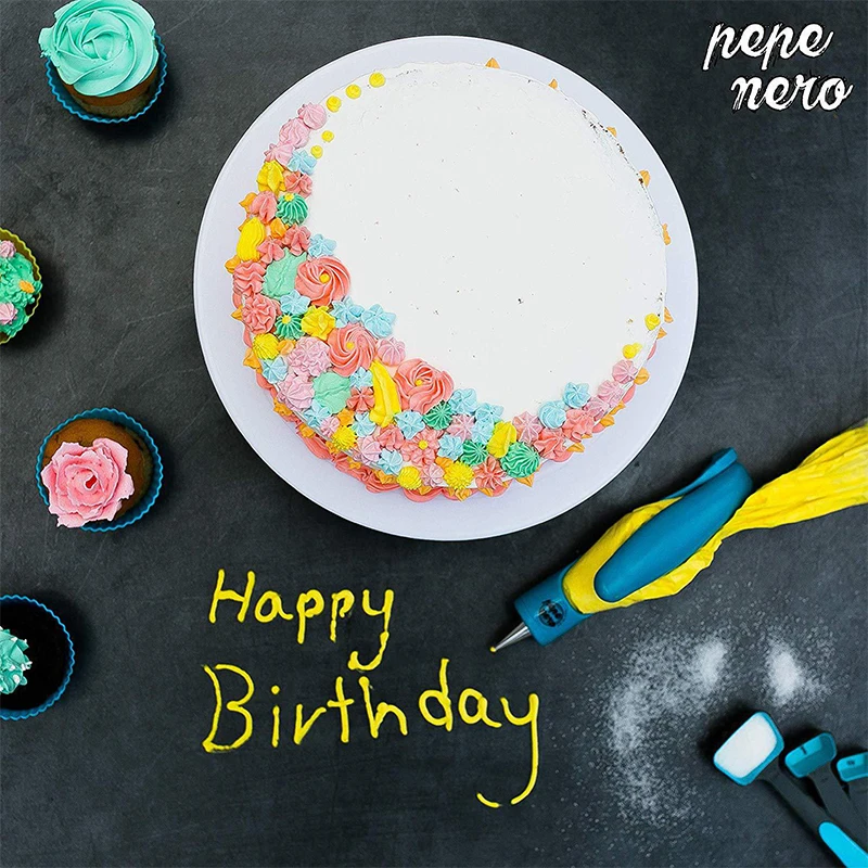 

136-Piece Cake Decorating Turntable Set Cake Mold Decorating Mouth Baking Tool with Piping Bag Nozzle Reusable Cake Tools Set