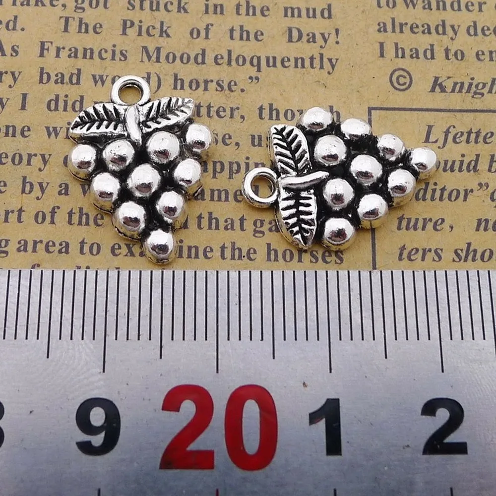 

150pcs Grape Charms 14mm x 20mm DIY Jewelry Making Pendant antique silver color