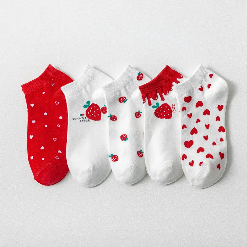 

Spring and Summer Strawberry Fruits Socks Women Cotton Love Harajuku Kawaii Woman Socks Strawberry Cow Cartoon Cute Socks