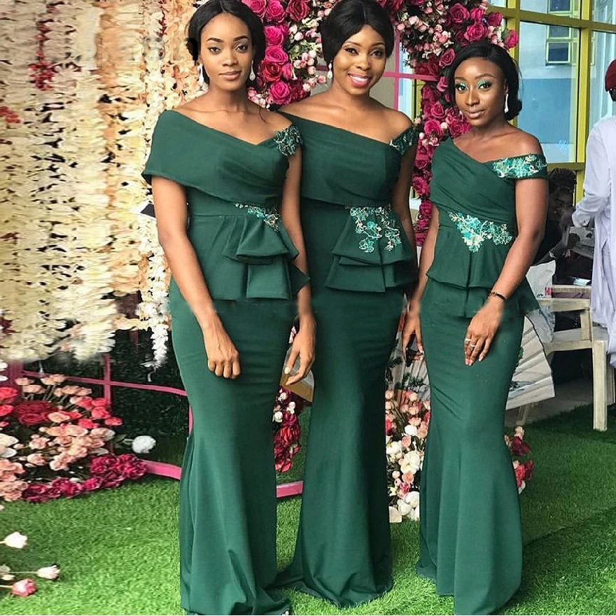

2020 Bridesmaid Dresses Green Mermaid Off Shoulder Lace Appliques Ruffled Floor Length Black Women For Bridal Party Long Gowns