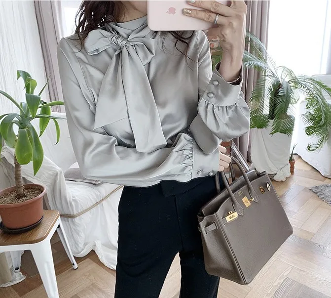 Женский официальный костюм из 2 предметов модная серая шифоновая блузка с рукавом фонариком и бантом черные