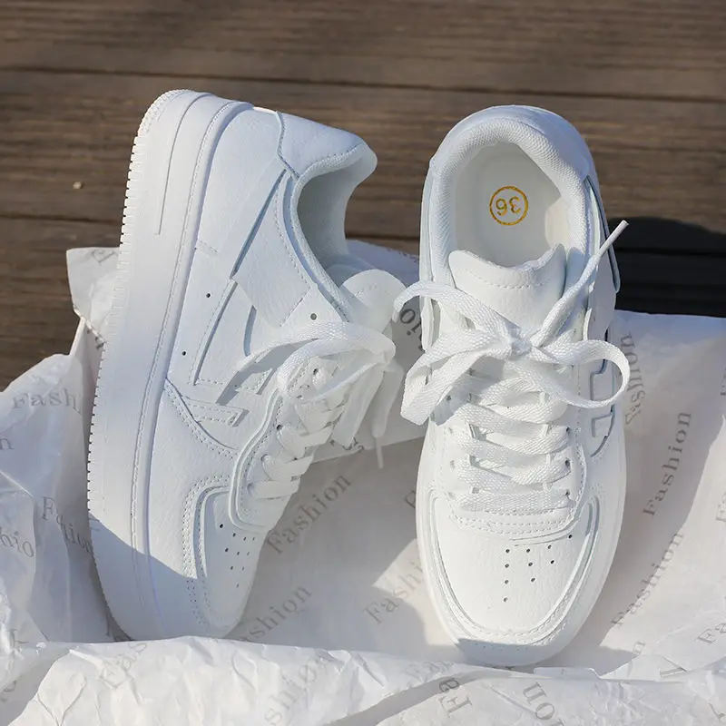 

Women's White Shoes Breathable Sneakers Fashion Flat Ladies Shoes 2021 Autumn Light Running Causal Sports Shoes Zapatillas Mujer