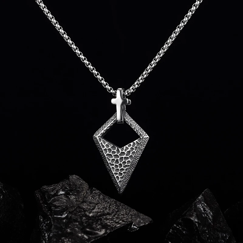 

Fine Handmade Vintage Cross Triangle 316L Stainless Steel Men's and Women's Jewelry Accessories Necklace