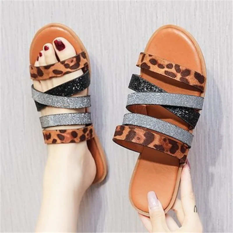 

Big Size 36-42 Summer New Brand Women Leopard Pattern Narrow Band Open Toe Slippers Openwork Female Beach Flat Casual Flip Flops