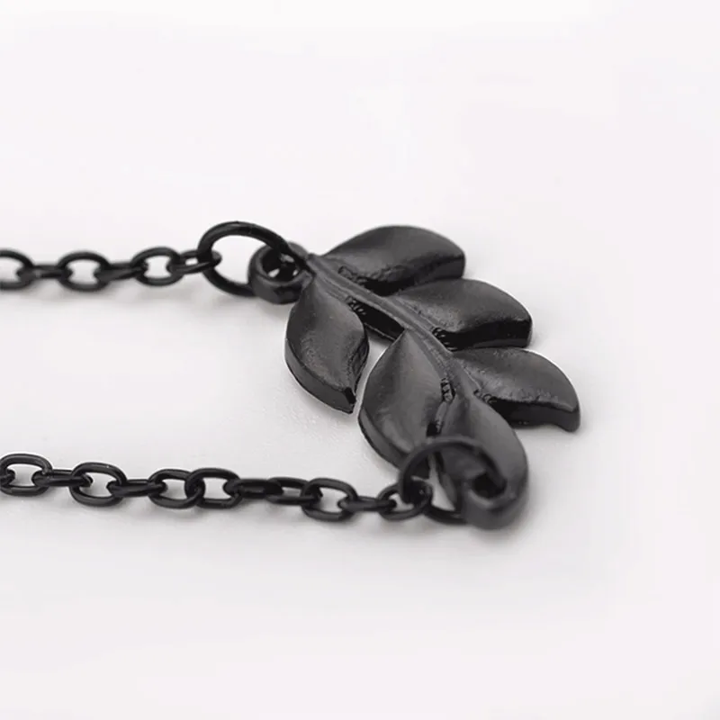 Массивное ожерелье с подвеской в виде металлического листа для женщин и мужчин