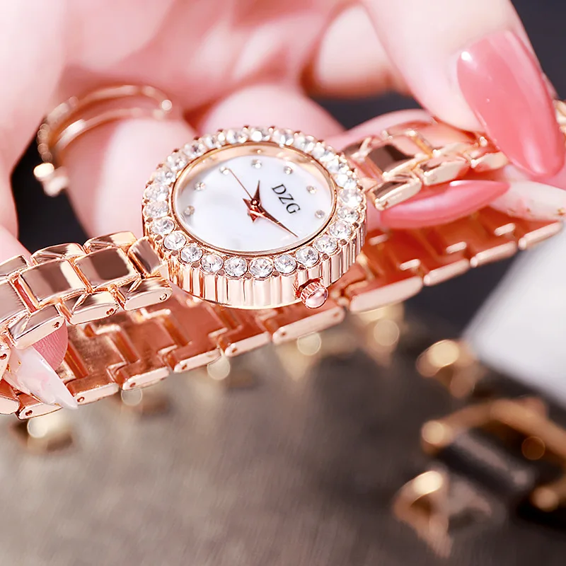 

Watch Women Fashion Luxury Diamond Quartz Wristwatches For Ladies Creative Round Women Watches Simple Elegant Female Wrist Clock