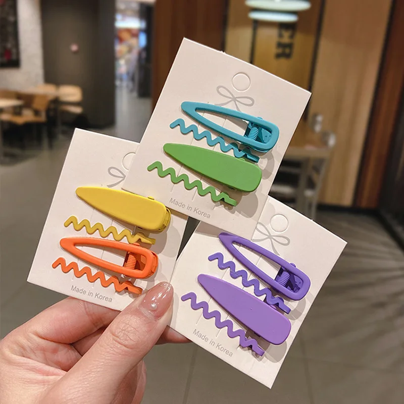 

Новинка, модные геометрические заколки для волос в форме капли, 4 шт./компл., заколки конфетных цветов в форме капли для женщин, аксессуары дл...