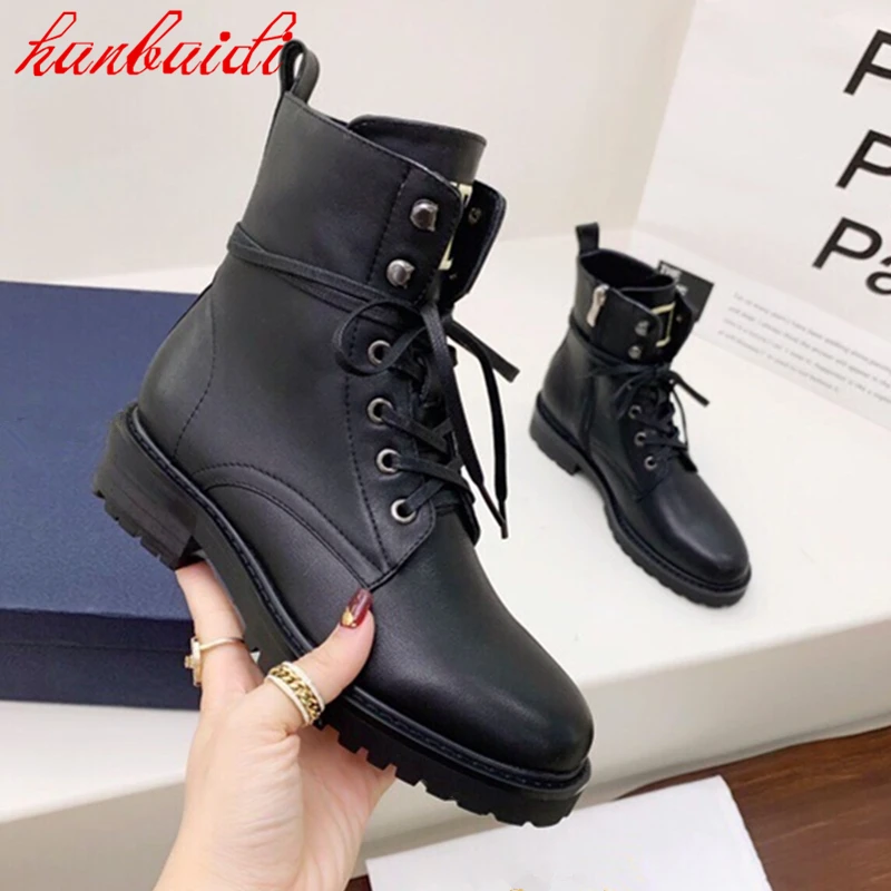 

Женские осенние мотоциклетные ботинки, черные кожаные ботинки Martin, ботильоны в британском стиле, ботинки на толстой платформе, женские боти...