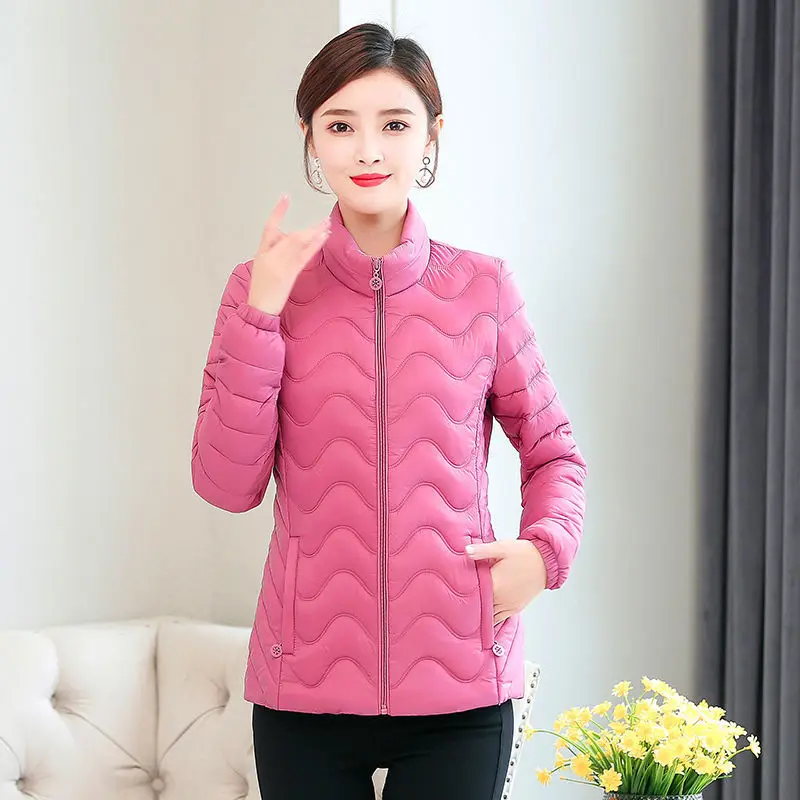 Clothing for Women 2021 New Short Stand Collar Pocket Zipper Tight Cuffs Slim Lightweight Cotton Jacket Ladies