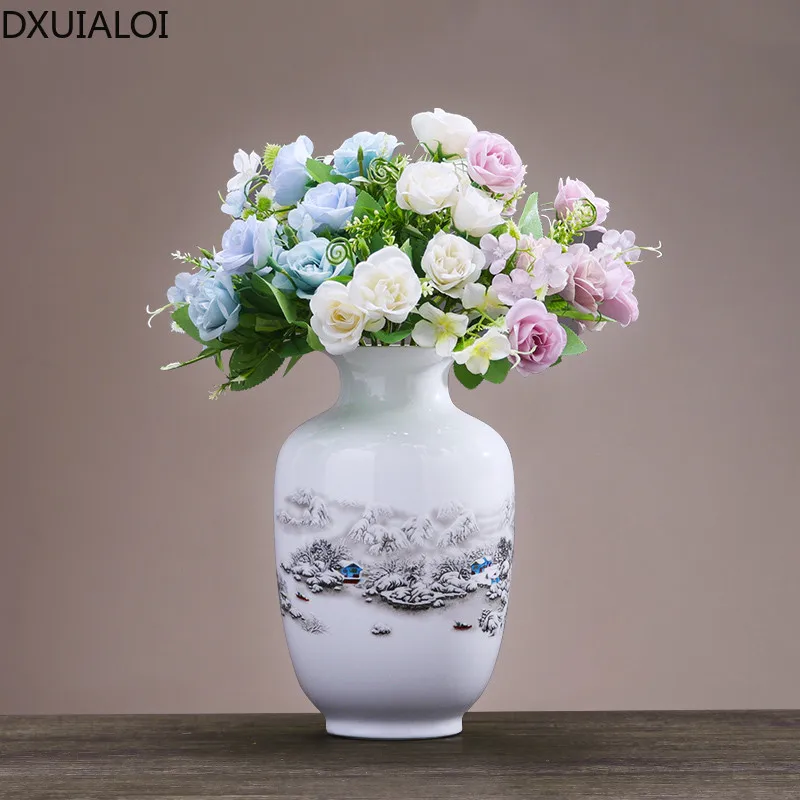 

Jingdezhen porcelain small vase ceramic dried flower ornament decoration living room flower arrangement Chinese crafts bottle