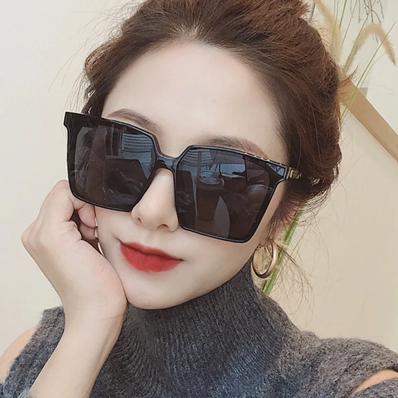 

Fashion Women's Large Frame Retro Square Flat Sunglasses Sunshade Sunglasses