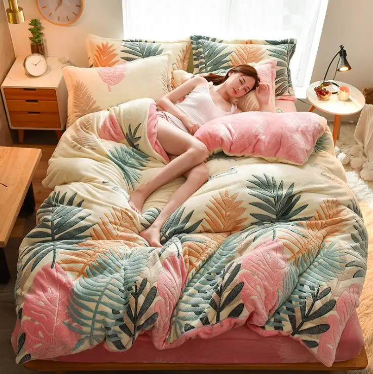 B Winter Flannel Fleece duvet cover single Comforter cover Home textile 1pc cartoon Solid warm quilt cover Velvet bedcover - Цвет: B