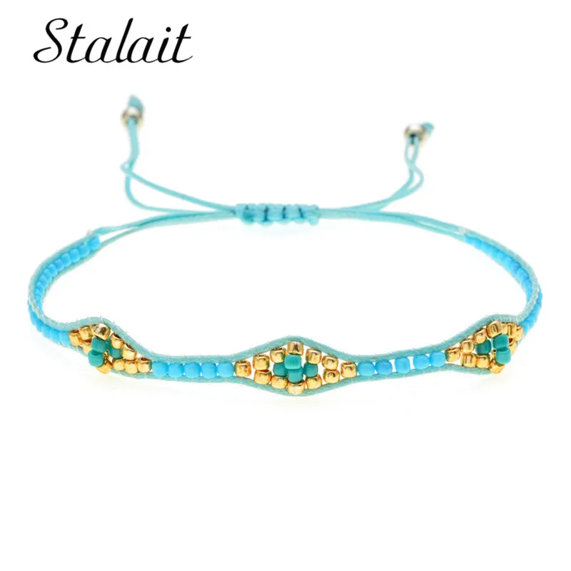 Плетеный браслет из бисера с шармами в стиле бохо | Украшения и аксессуары