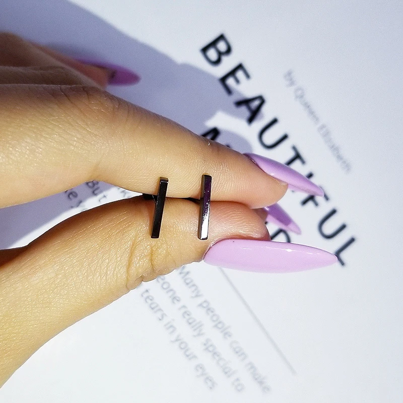 Женские серьги гвоздики в богемном стиле простые черные розовые золотые