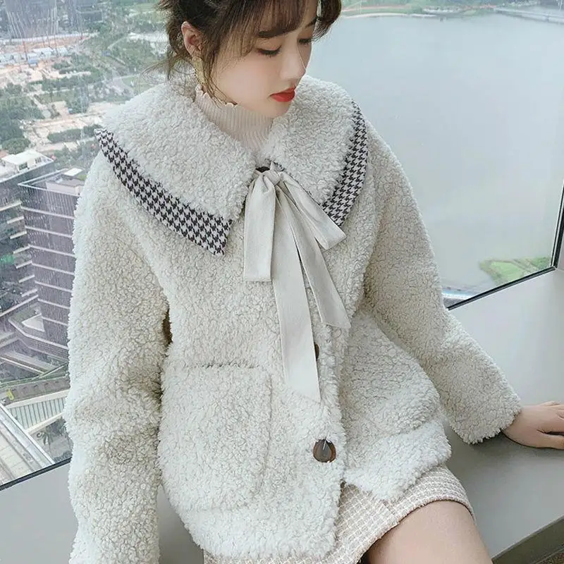 

Small fragrance jacket women's 2021 new simple winter wild baby collar top lamb wool coat