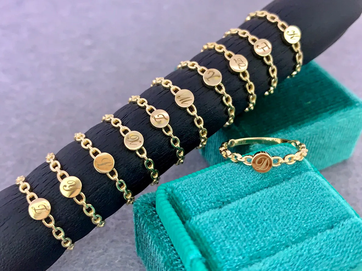 Ювелирные изделия из желтого золота 18 карат (AU750) дизайнерское кольцо с буквами