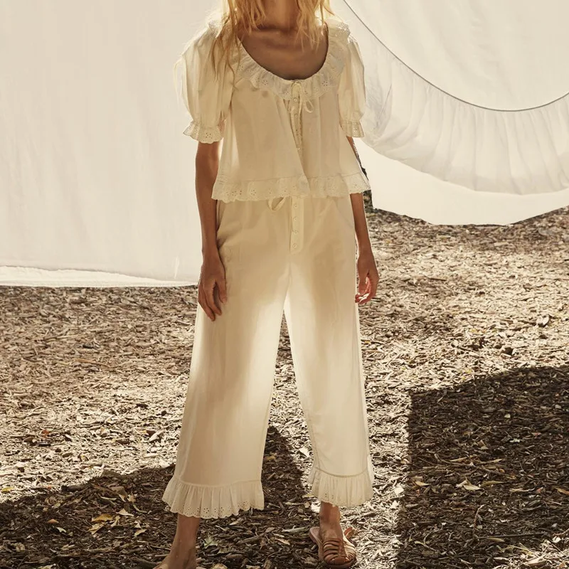 

Women Blouse Embroidered Lace Hollow Out Peter Pan Collar O-Neck Ruffles Shirt White Short Sleeve 2021 Summer Shirt and Top