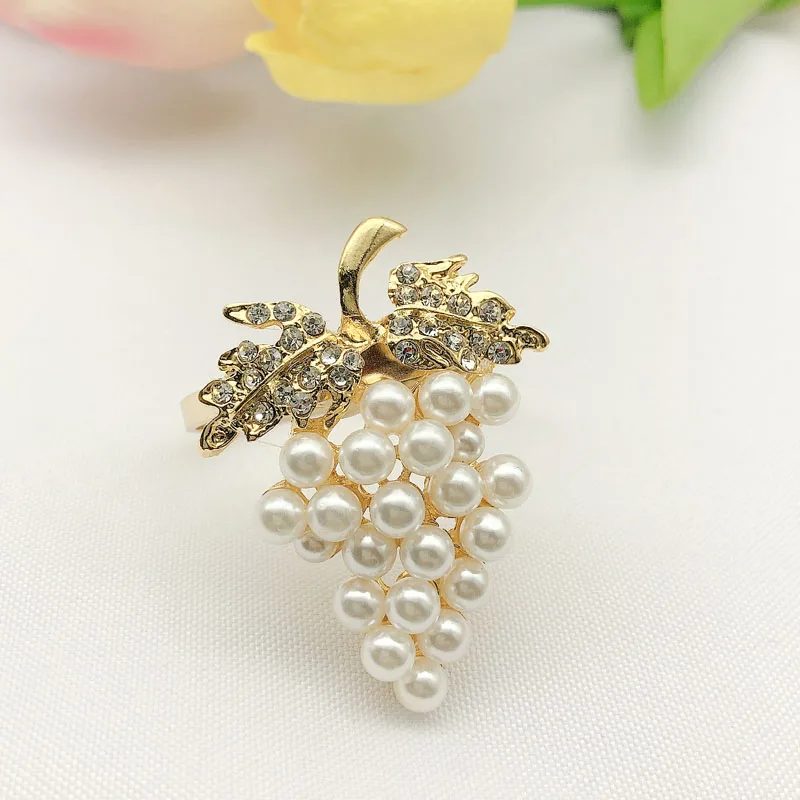 

10/PCS High-end hotel tableware fruit grape napkin buckle pearl napkin ring mouth cloth ring model room decoration buckle