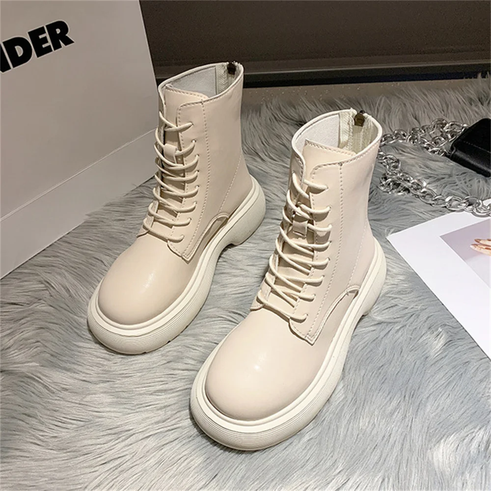 

Ботинки мартинсы женские на платформе, однотонные кожаные полусапожки, обувь в стиле панк, мотоциклетные ботинки на толстой подошве