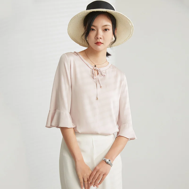 

Женская футболка с галстуком-бабочкой и расклешенными рукавами, весна-лето