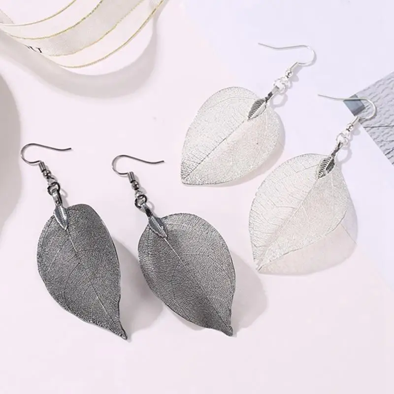 

1 Pair Creative Romantic Leaf Decor Earrings Fashion Hollow Design Leaf Drop Earrings Dangle Earrings Jewelry Accessories