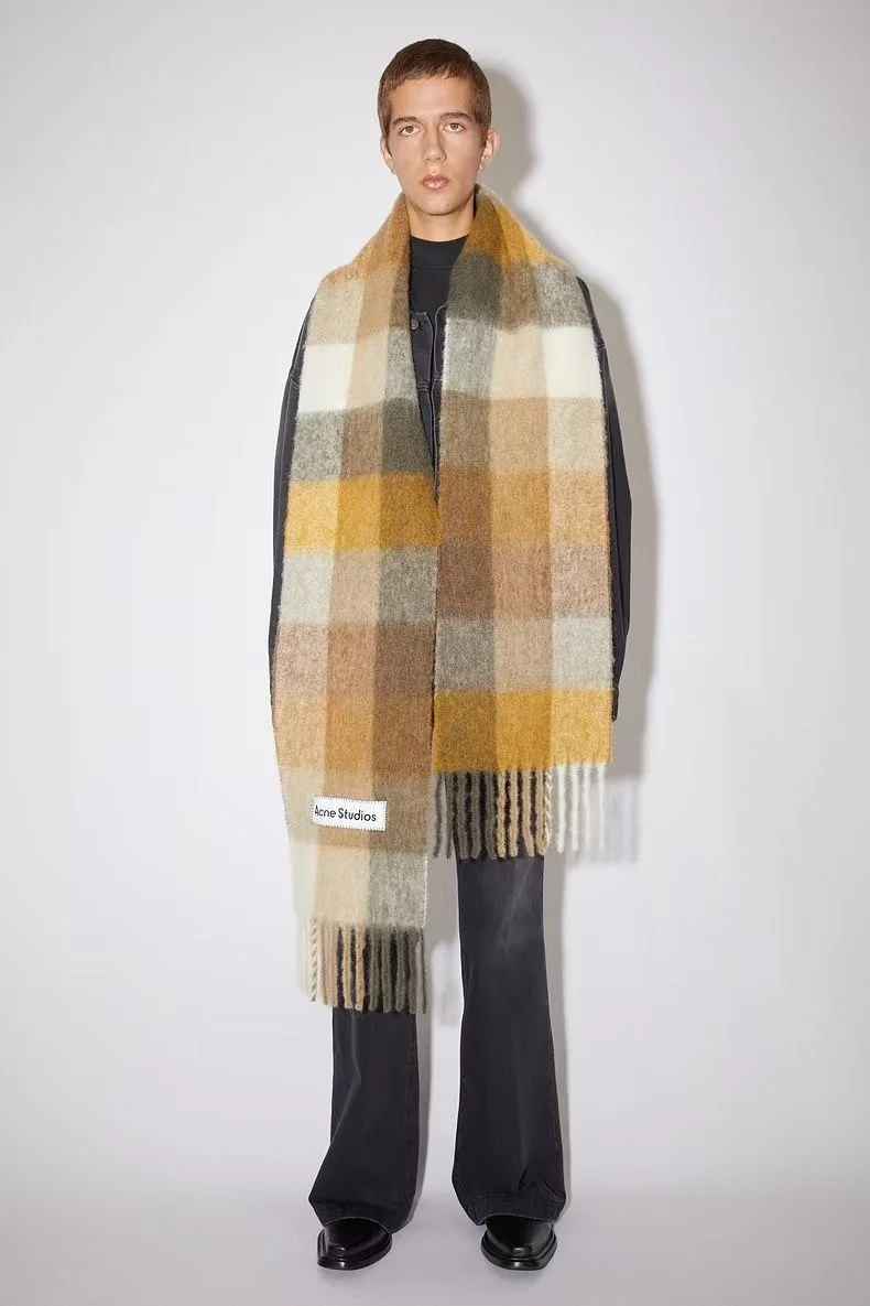 

2021 Europe latest autumn and winter multi color thickened Plaid women's scarf AC with extended Plaid shawl couple warm scarf