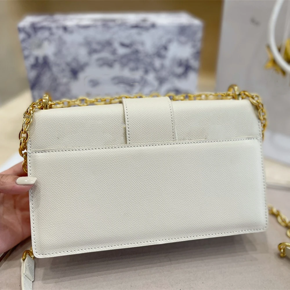 

Classic Luxury Golden Chain Handbag 100% Genuine Leather Messenger Bags Lock Flap White Shoulder Bag with Silk Scarf Square Bag