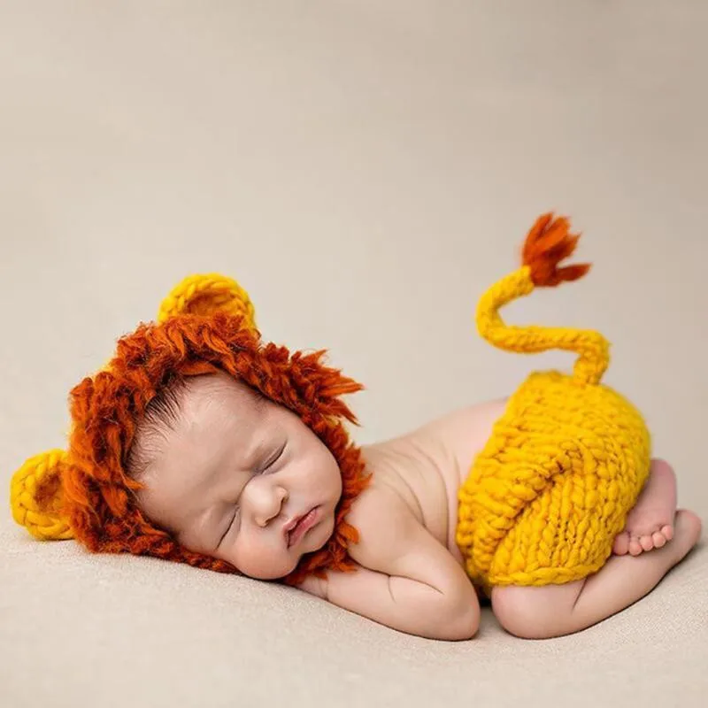 

2pcs/Set Newborn Photography Props Baby Crochet Knit Costume Cartoon Deer And Lion Clothing Infant Hat
