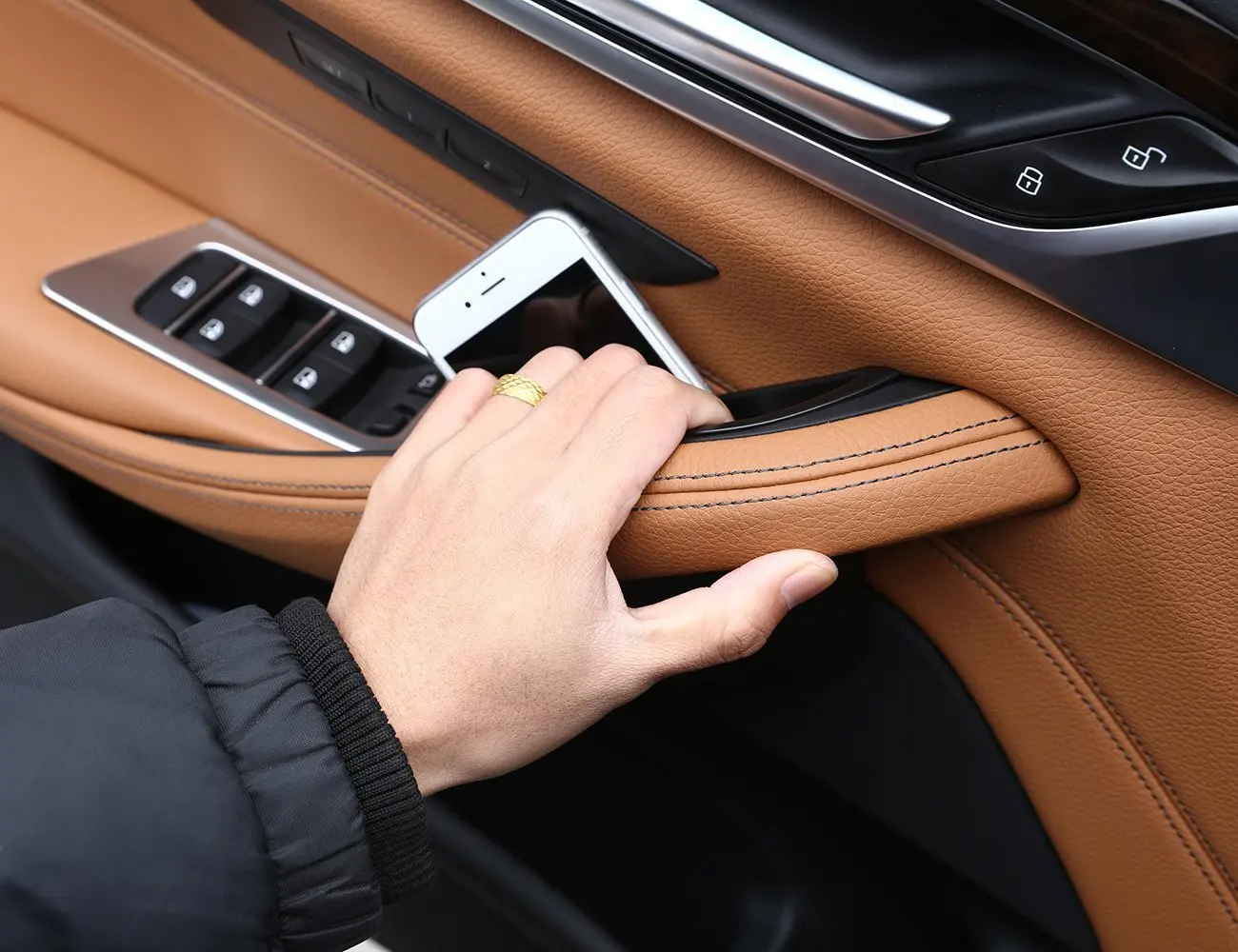 

Автомобильный ящик для хранения, поднос для телефона, аксессуары для BMW 5 серии G30 2018 (2 шт., входная дверь)