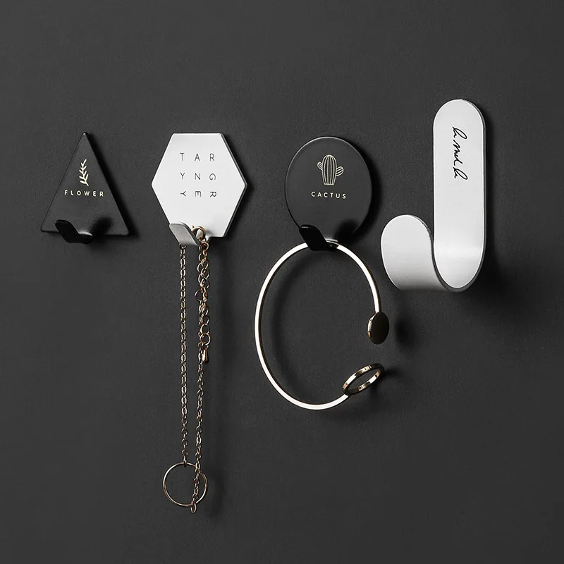 

4PCS Stainless steel hook self-adhesive minimalist home decoration retro storage rack beautiful home decoration wall hook
