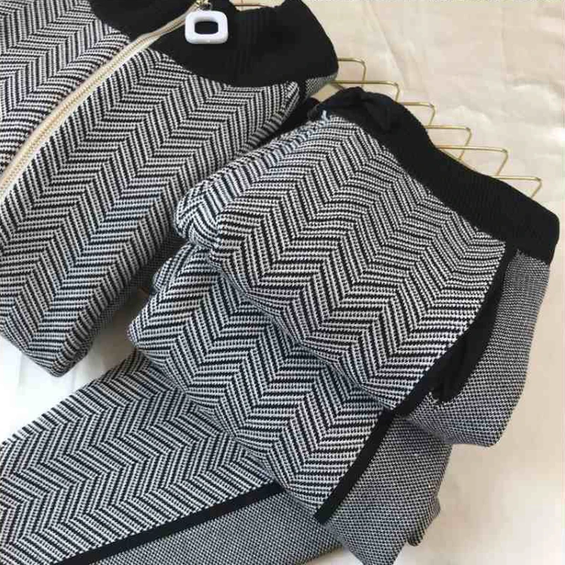 Корейский свитер + брюки комплект женской одежды повседневные боди кардиган