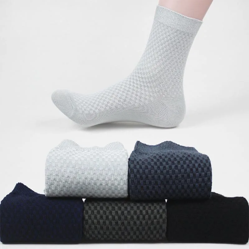 

Q высокое качество бамбуковое волокно Для мужчин носки классические клетчатые Бизнес дышащие дезодорирующие носки Для мужчин размер 38-44; 1 п...