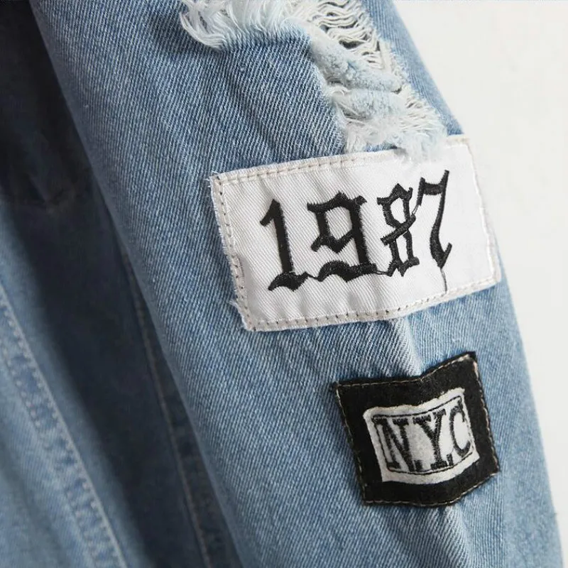 

Drop Shipping Korea Retro Frayed Embroidery Letter Patch Bomber Jacket Blue Ripped Distressed Denim Coat For Female