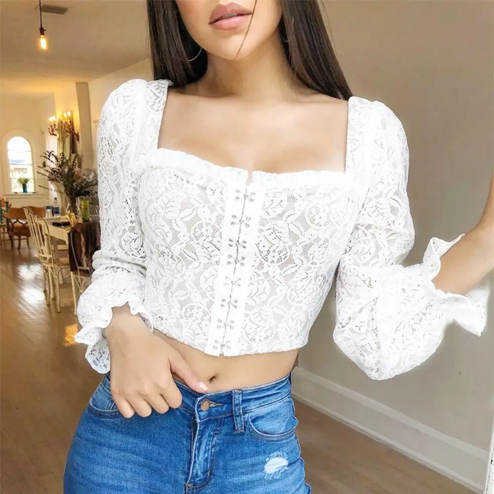 

Блузка женская кружевная с квадратным вырезом и вышивкой
