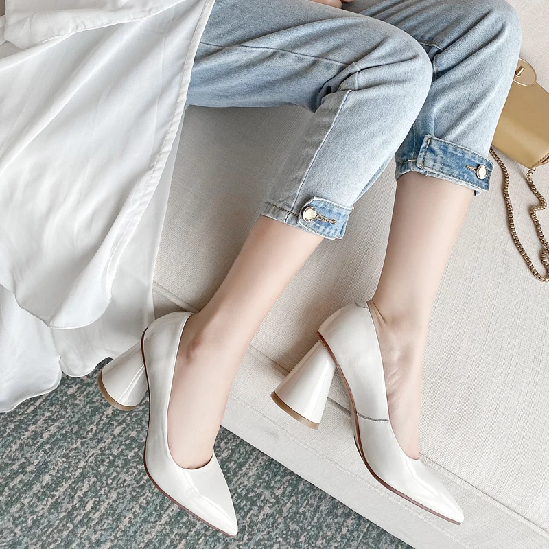 Туфли-лодочки женские из натуральной кожи заостренный носок высокий каблук 8 см