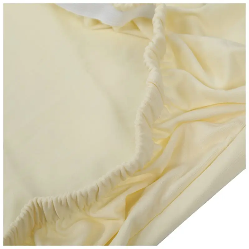 Высокоэластичный и универсальный чехол для обеденного стула кремового цвета 1