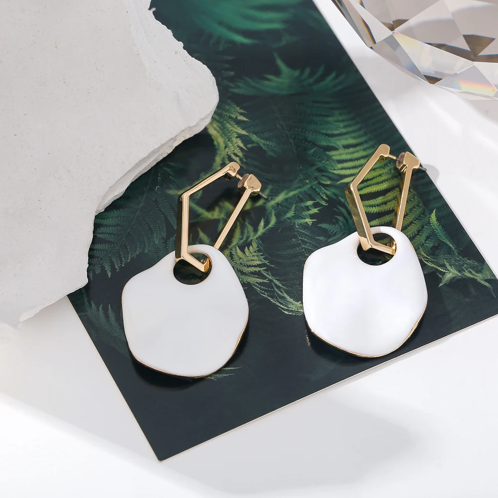 Yhpup модные массивные металлические белые эмалевые геометрические длинные