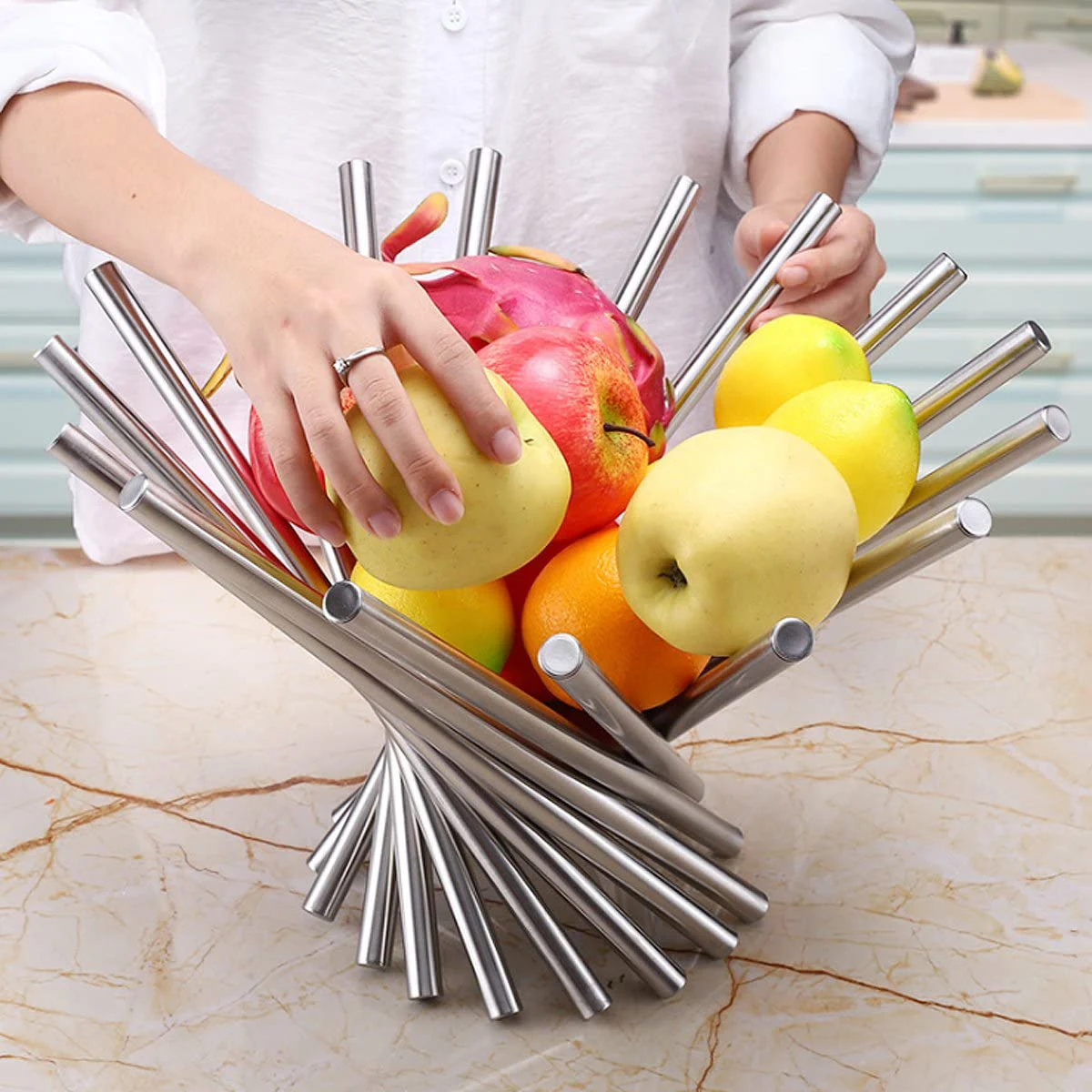 

Creative Stainless Steel Kitchen Accessories Fashion Fruit Bowl Basket Tray Storage Rotate Fold Household Strainer