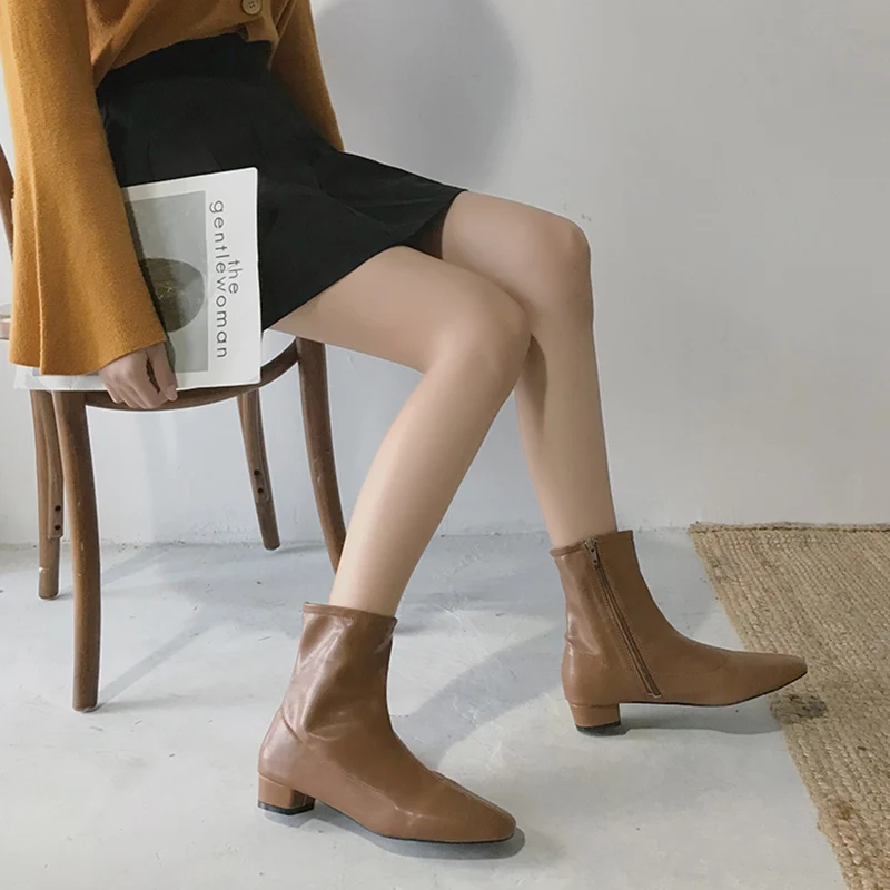 Ботинки Челси Женские однотонные кожаные на молнии модные ботинки низком