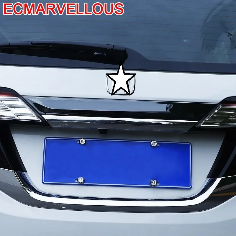 Автомобильный багажник декоративный модифицированный хромированный