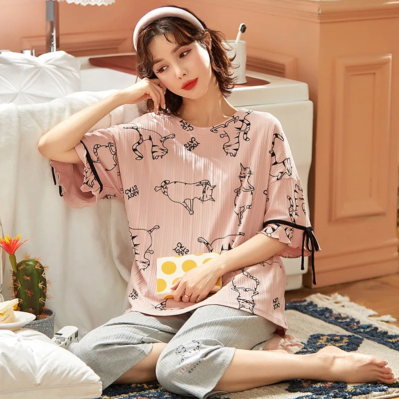 

Women's Cotton Homedress Pajamas Sets Short Sleeve Calf-Length Pants Girl's Nightgown Round Neck Sleepwear Casual Home Clothing