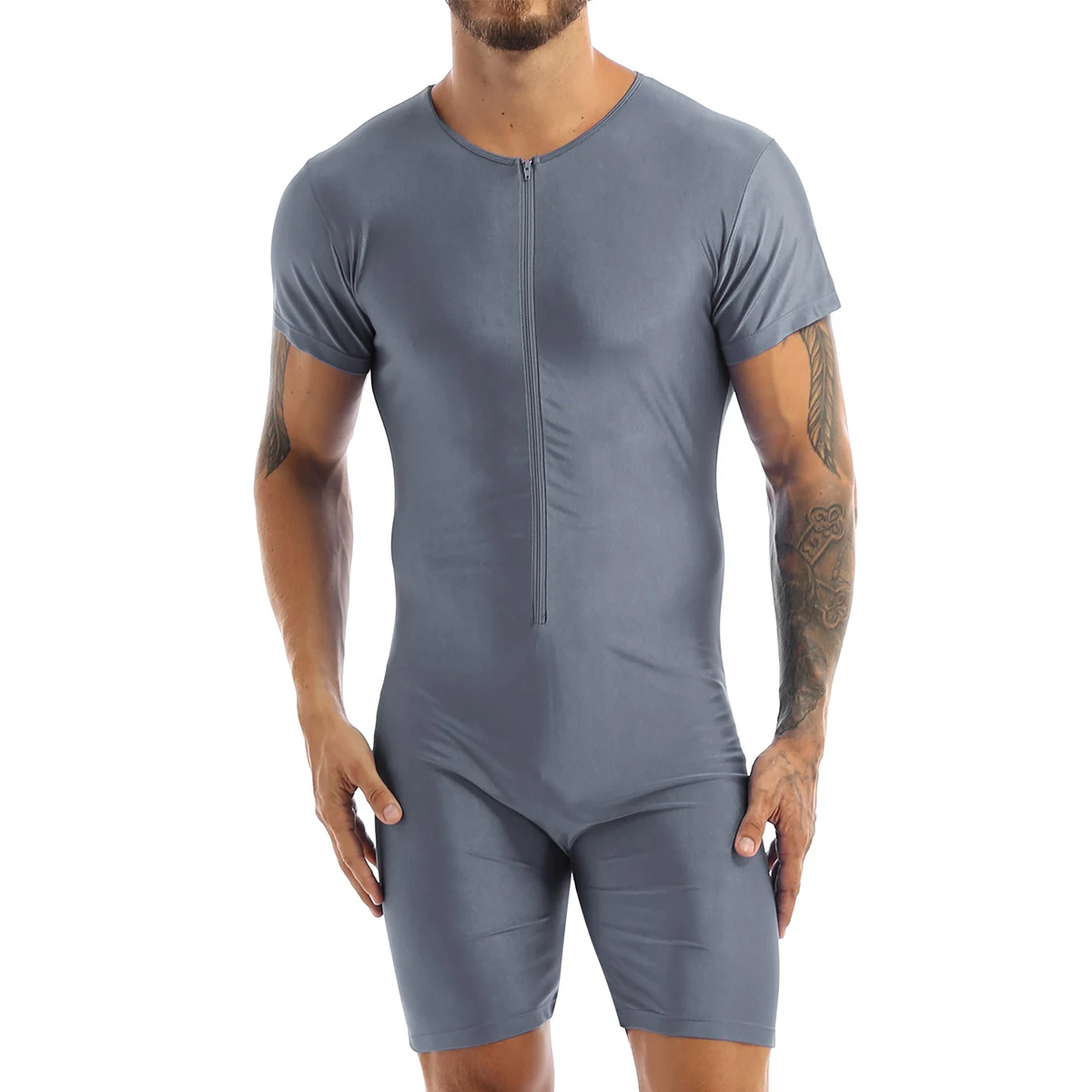 Рисунок 2 - Мужской комбинезон из спандекса на молнии спереди