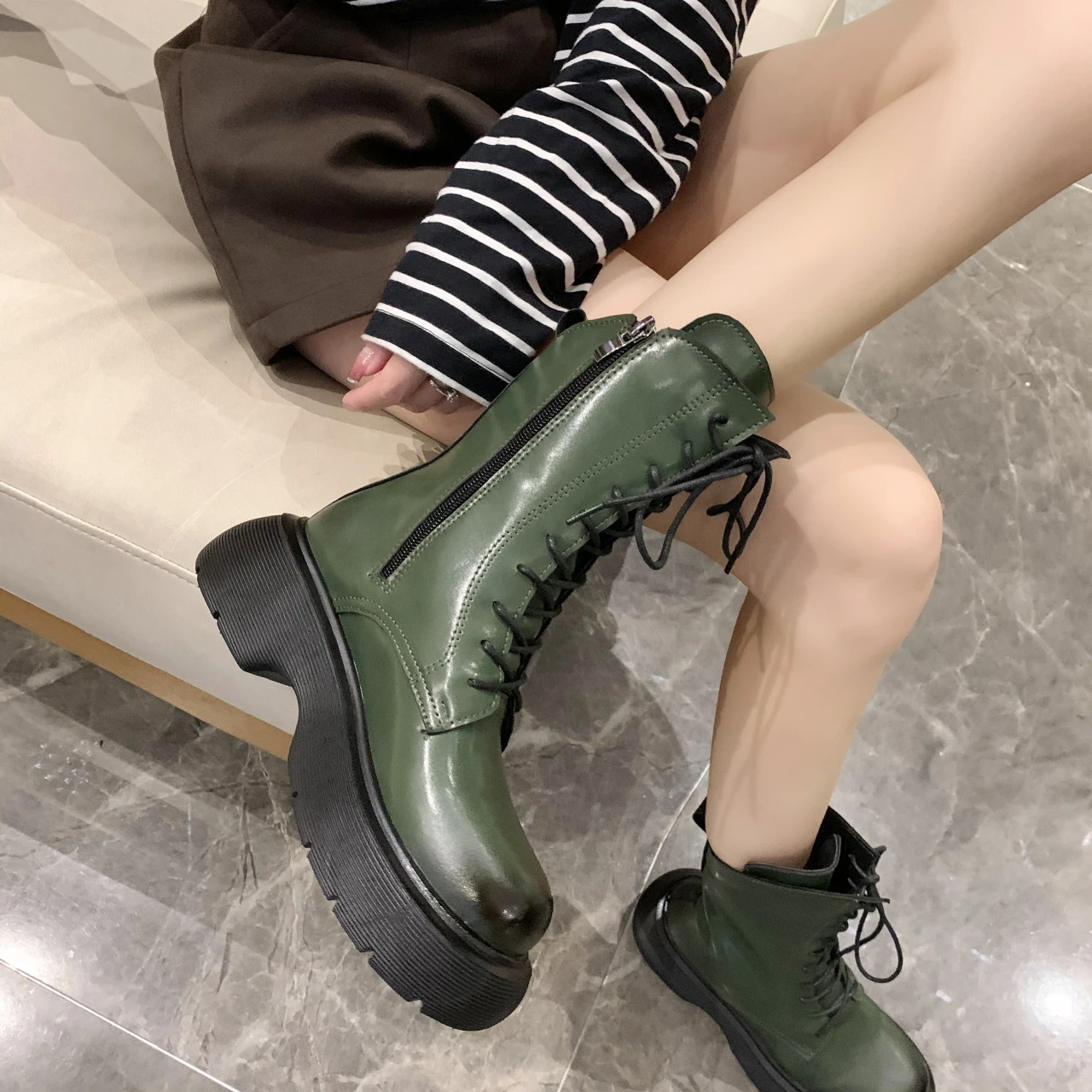 

Women Boots Autumn Winter New Female Round Toe Platform Zipper Shoes 2021 Fashion Ankle Boots Short Motorcycle Boots