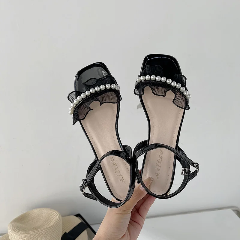

Летние универсальные сетчатые сандалии с жемчужинами на массивном и низком каблуке с юбкой и ремешками в стиле интернет-знаменитостей 2021