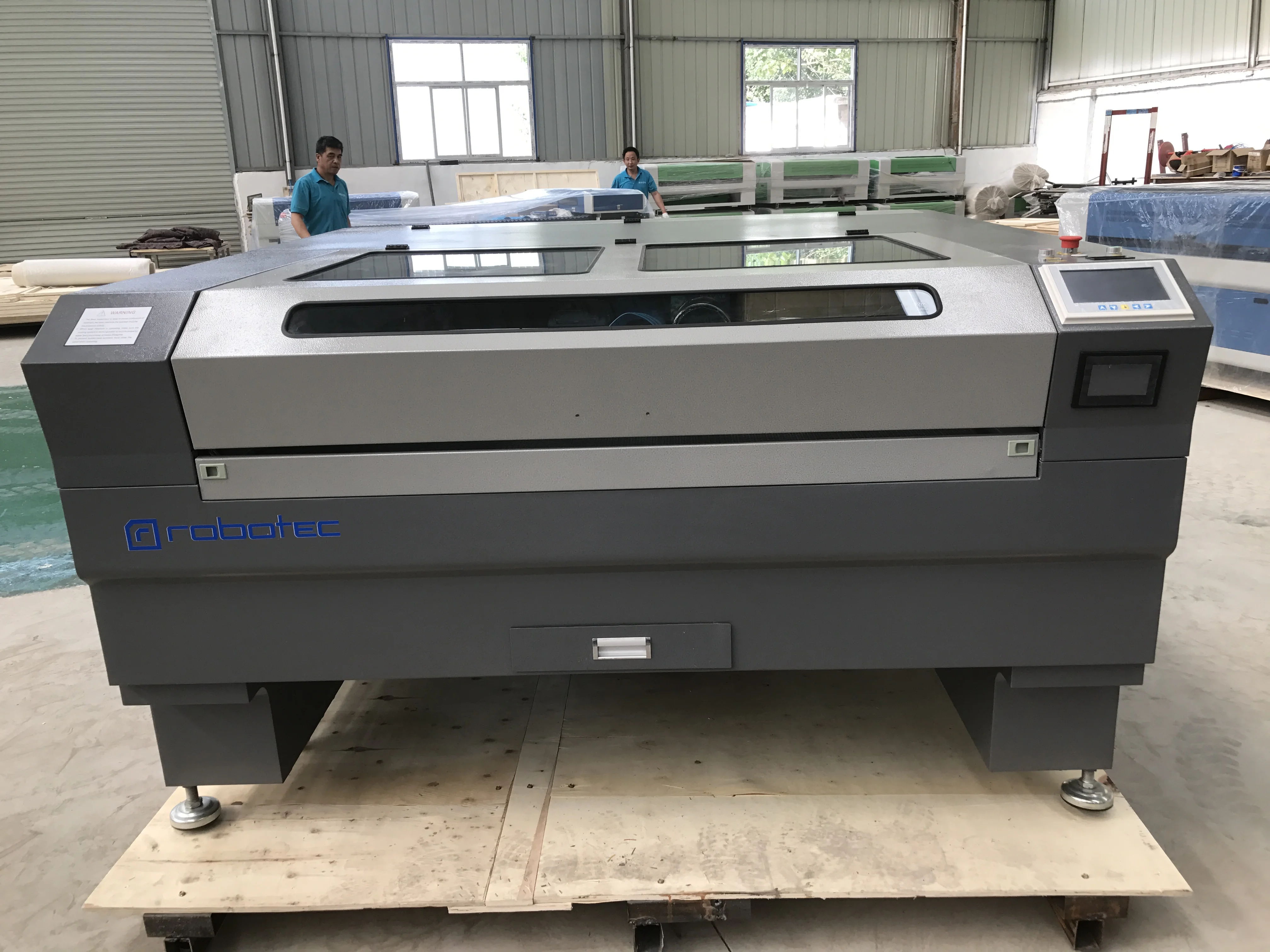 Китай 150 Вт металлический лазерный резак с красной точкой водяного охладителя