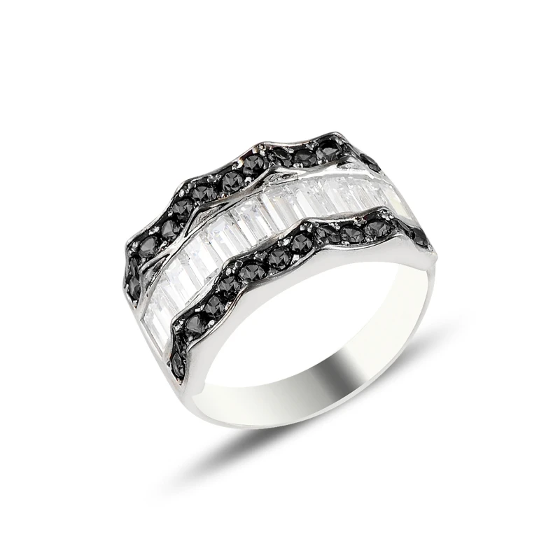 

Серебряное циркониевое кольцо Silverlina