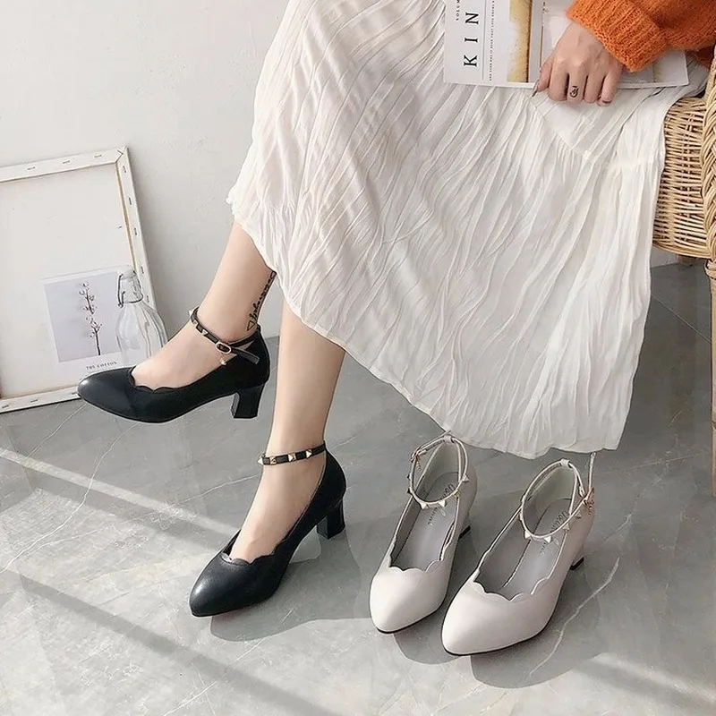 

2020 New Women Shoes Woman Pumps Female Thick High Heel Solid Leather Mary Janes Slip on Shallow Rivet Buckle Strap Ladies Shoes