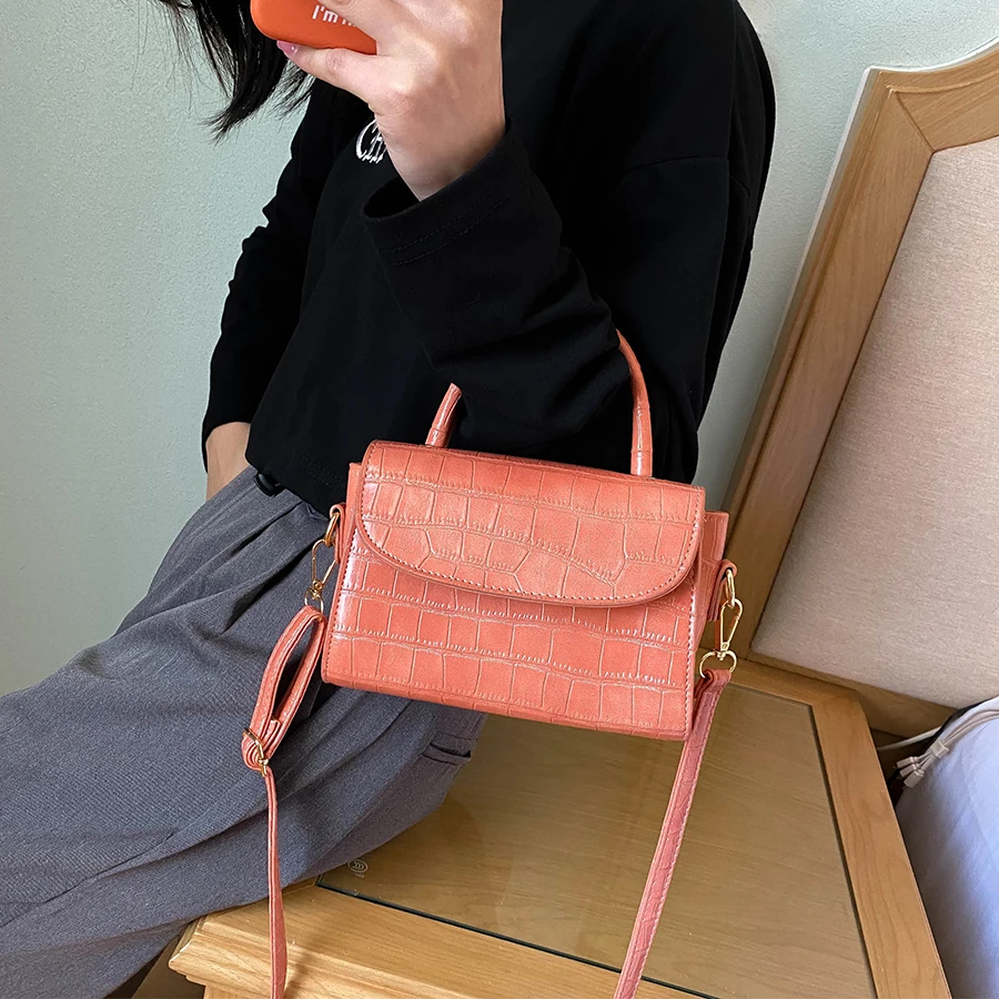 

Crocodile Pattern Crossbody Bags For Women Small Chain Handbag Small Bag PU Leather Hand Bag Ladies Designer Evening Bags