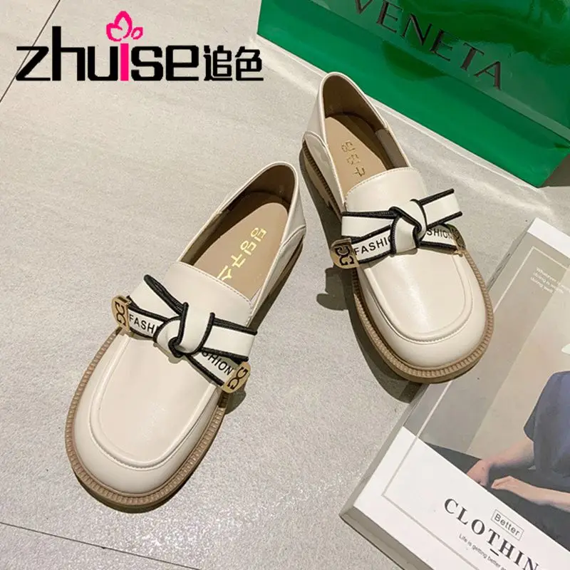 

Lok Fu shoes women's summer 2021 new wild British style low-heeled flat bow small leather shoes lazy pedal