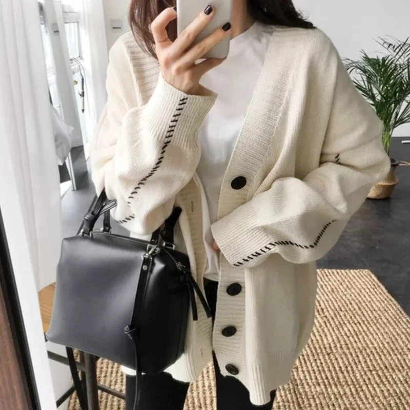 

2022 Autumn Knitted Cardigan Fashion Korean Loose Solid Button Knitted Sweater Casual Cardigan Women Jacket for Student 17313